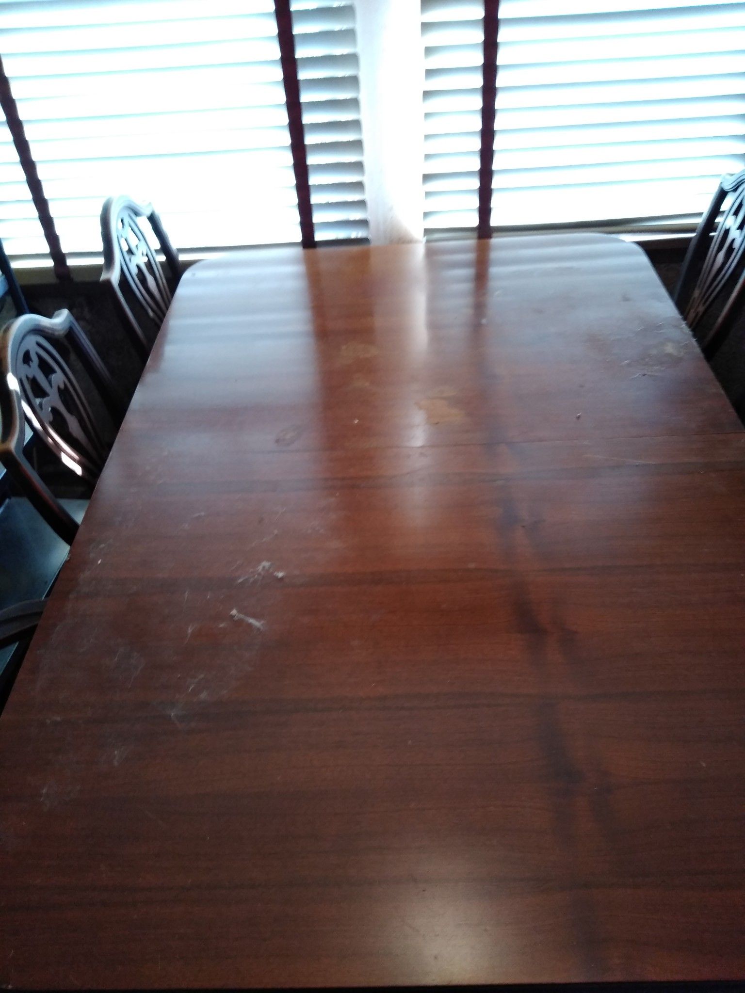Duncan Phyfe Mahogany Table 2 leafs 6 chairs