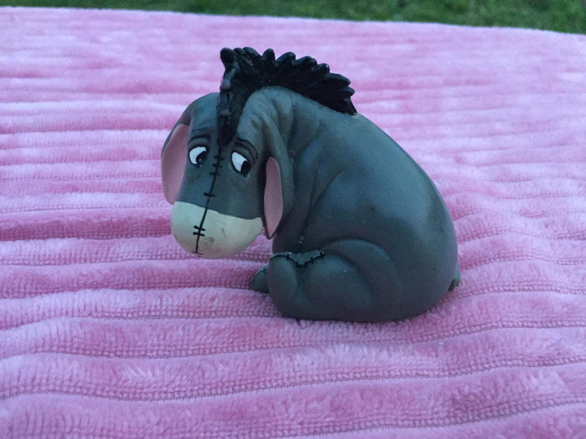 Lil Classics Disney Store Eeyore PVC plastic figure 2.5 inch tall