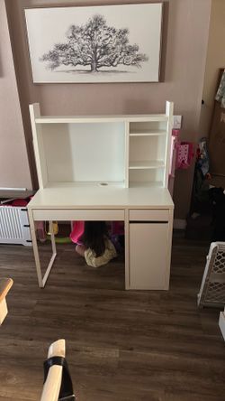 Vanity / desk