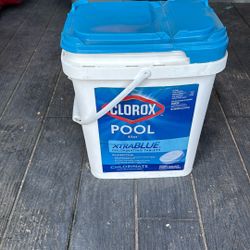 Clorox Pool XtraBlue Chlorinating Tablets