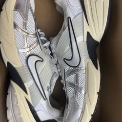 Nike V2K Run