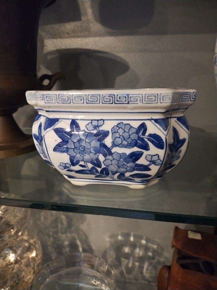 Blue Vase/Flower Pot