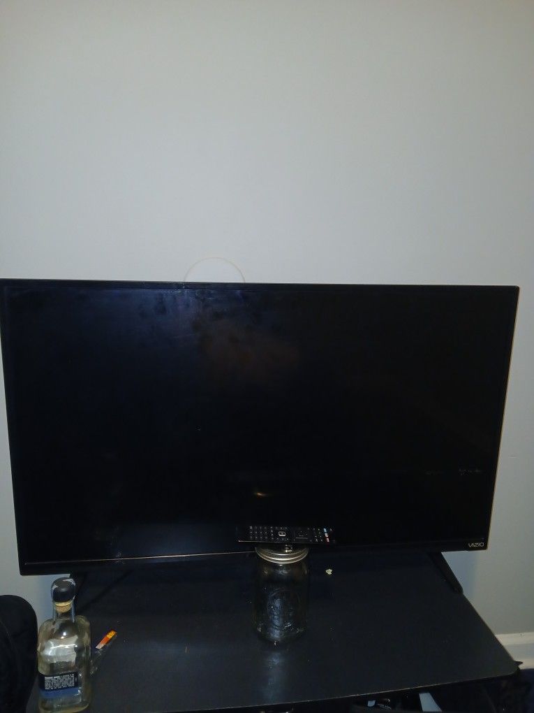 Vizio 34.75inch Smart TV 