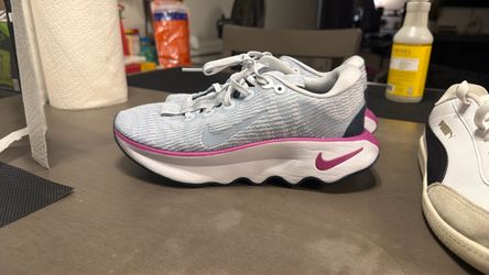 Nike shoes size 8