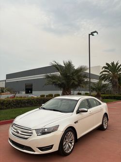 2015 Ford Taurus