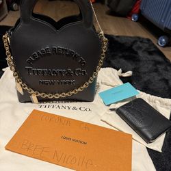 Viral Tiffany And Co Bag And Wallet 