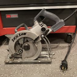 Saw Skilsaw Worm Drive HD77