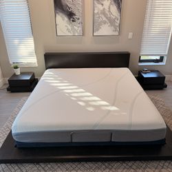 West Elm King Size Platform Wood Bed Frame Nightstand Dresser