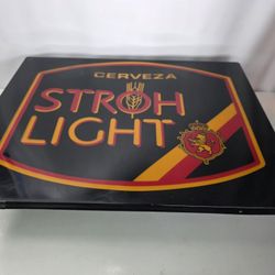 VINTAGE CERVEZA STROH LIGHT. BEER LIGHT UP SIGN. READ COMMENTS.  