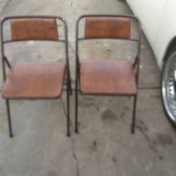 2 Folding Metal Chairs With Padded Back & Seat