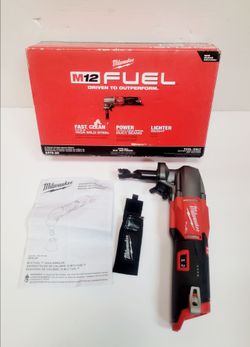Milwaukee M12 FUEL cordless nibbler is brand new in box. This 16-gauge tool cuts through mild steel and 22-gauge spiral duct seams with ease. It has a