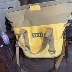 YETI HOPPER M30 2.0 SOFT COOLER 