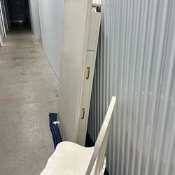 White Dinning Table With Drawer And 4 Chairs