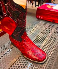 Botas vaqueras de piel punta cuadrada