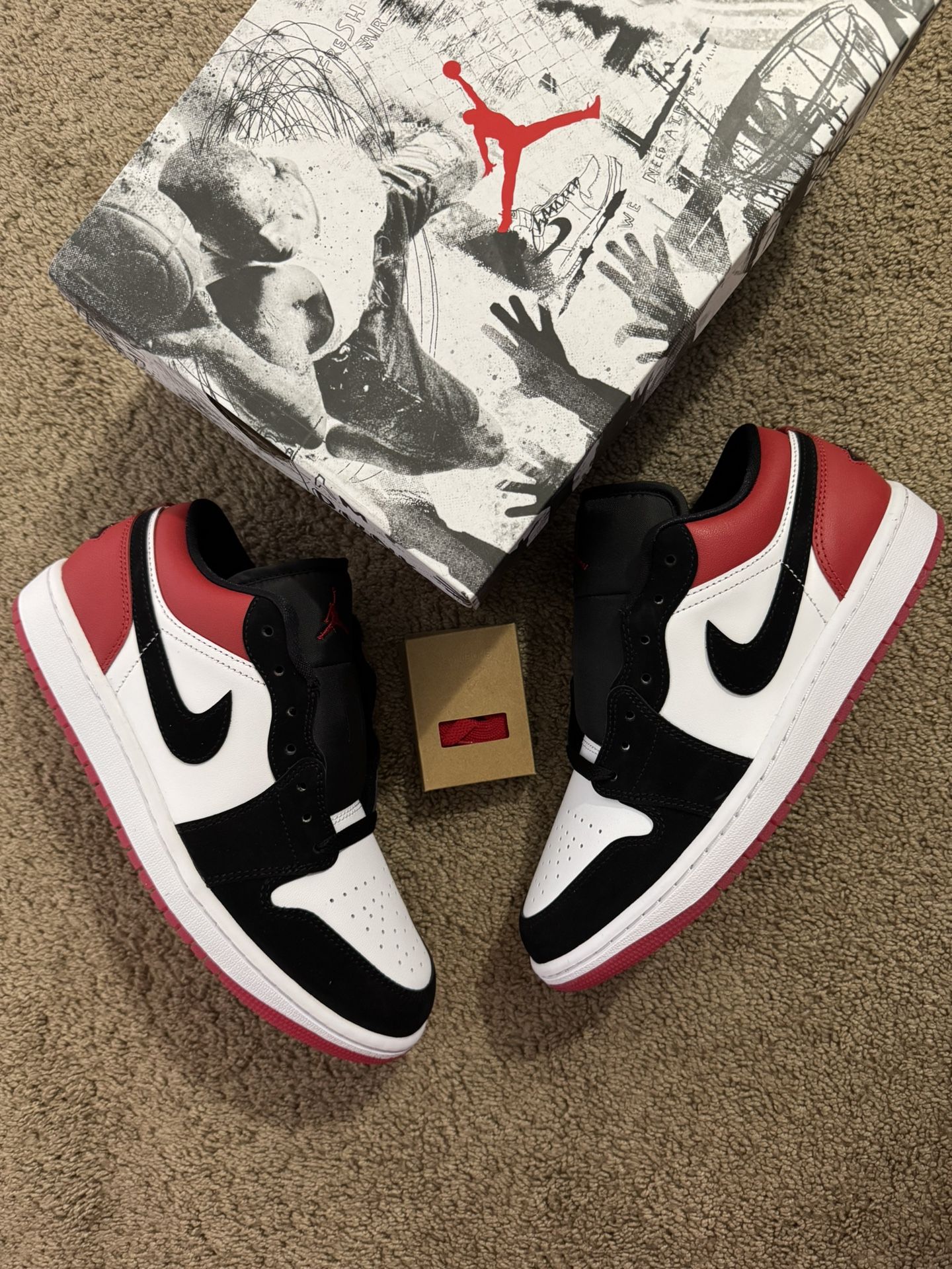 🔥Jordan 1 Low Black Toe🔥 size 7, 12.5