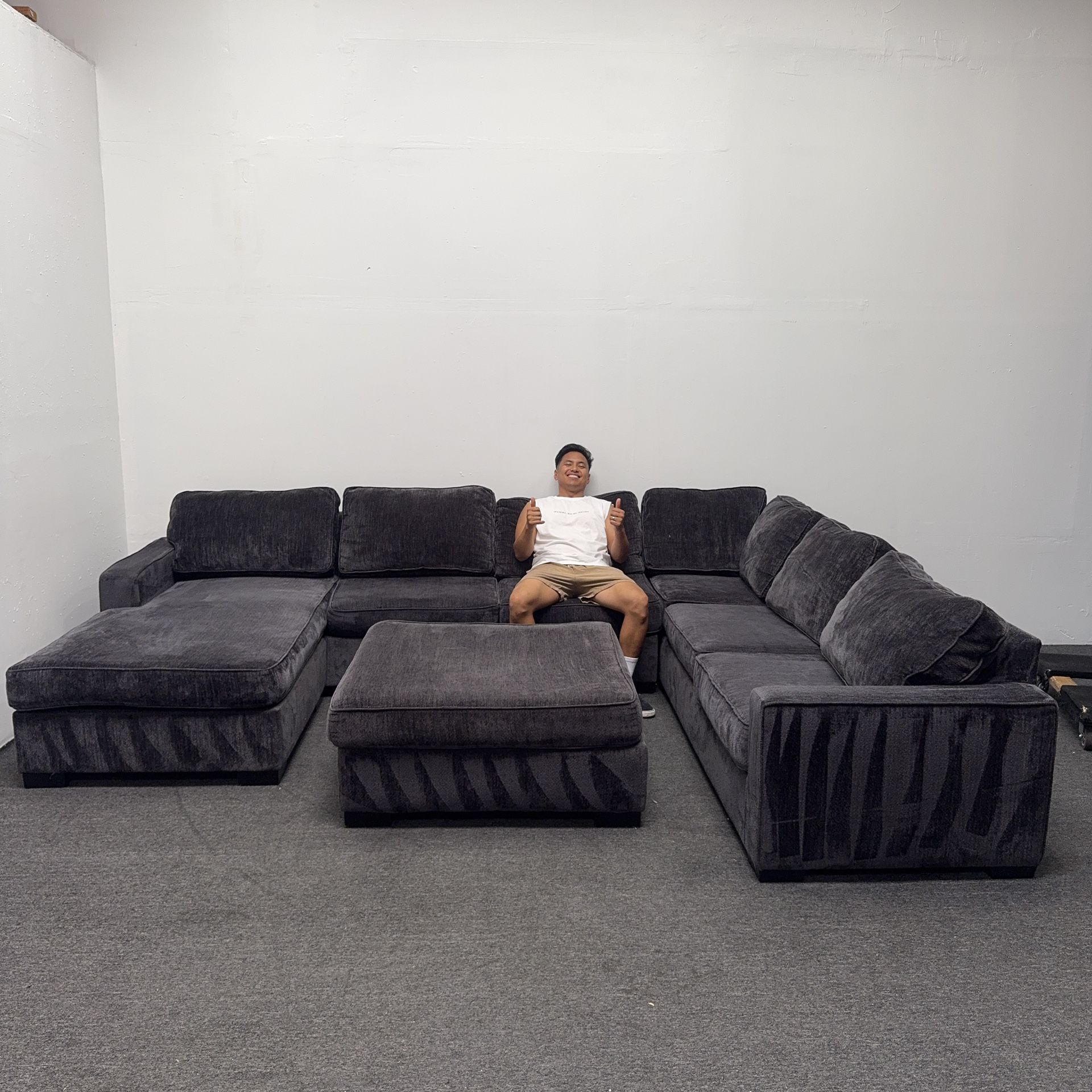 Black Chenille Sectional Couch with Ottoman - Can Deliver
