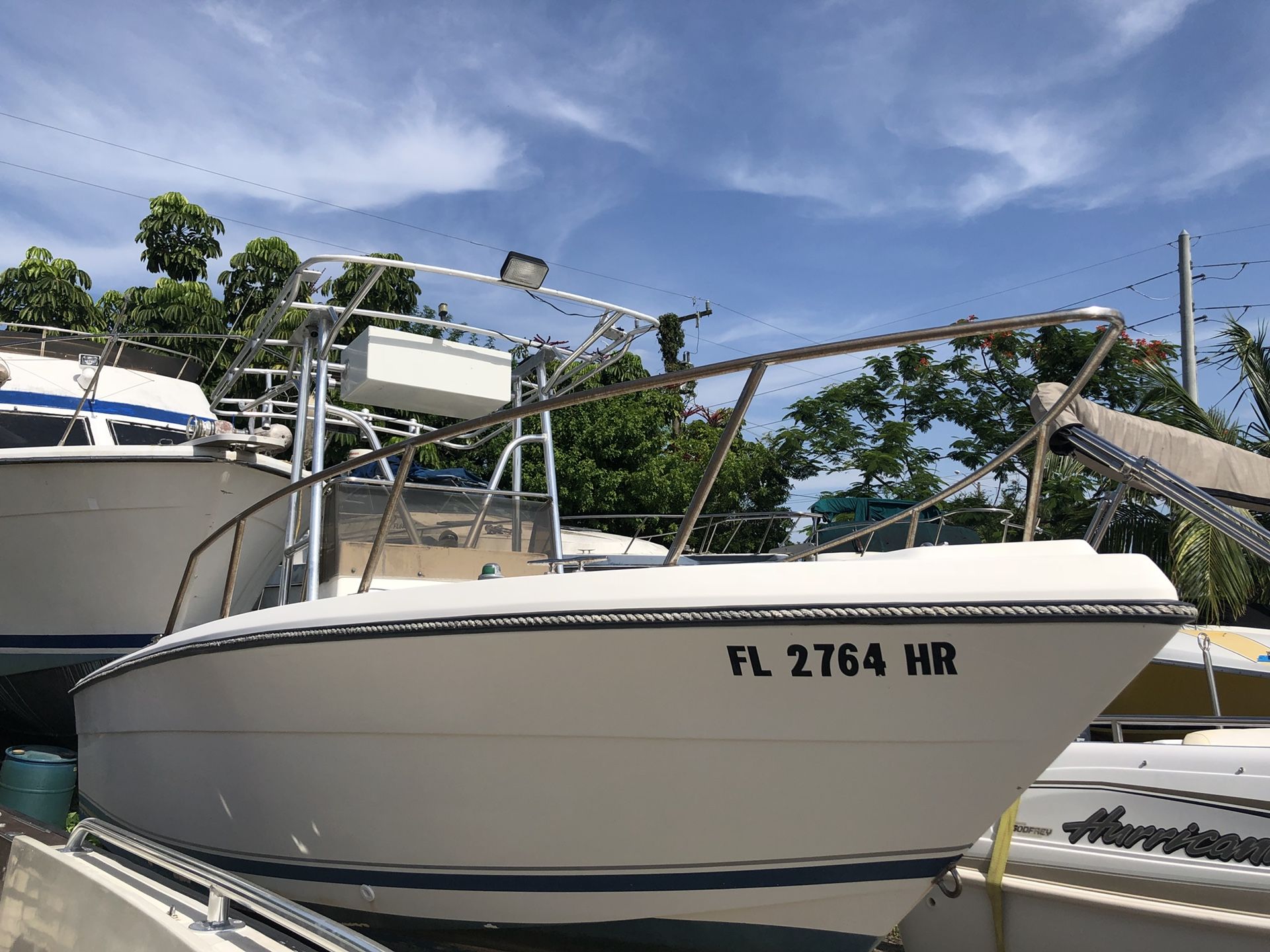 1989 22 pursuit center console boat hull for Sale in Hollywood, FL OfferUp