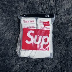 Supreme Socks