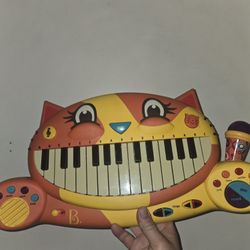 Cat Piano  Drive Your Parents Crazy  Demand You Parents To Buy This For You It. Will Challenge  Their  Sanity 