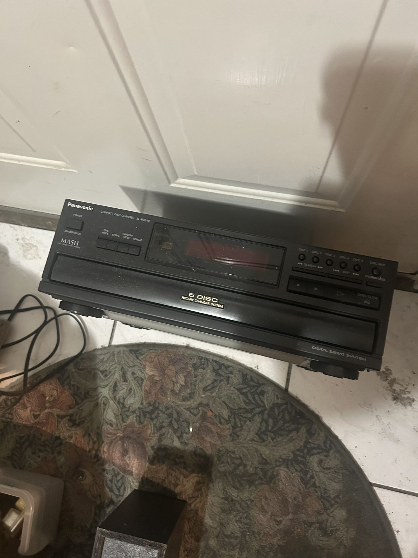 Panasonic 5 Disc Sl-PD 349 15.00 As Is Untested