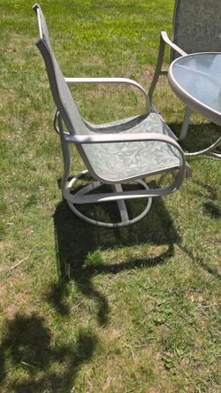 Patio set good condition