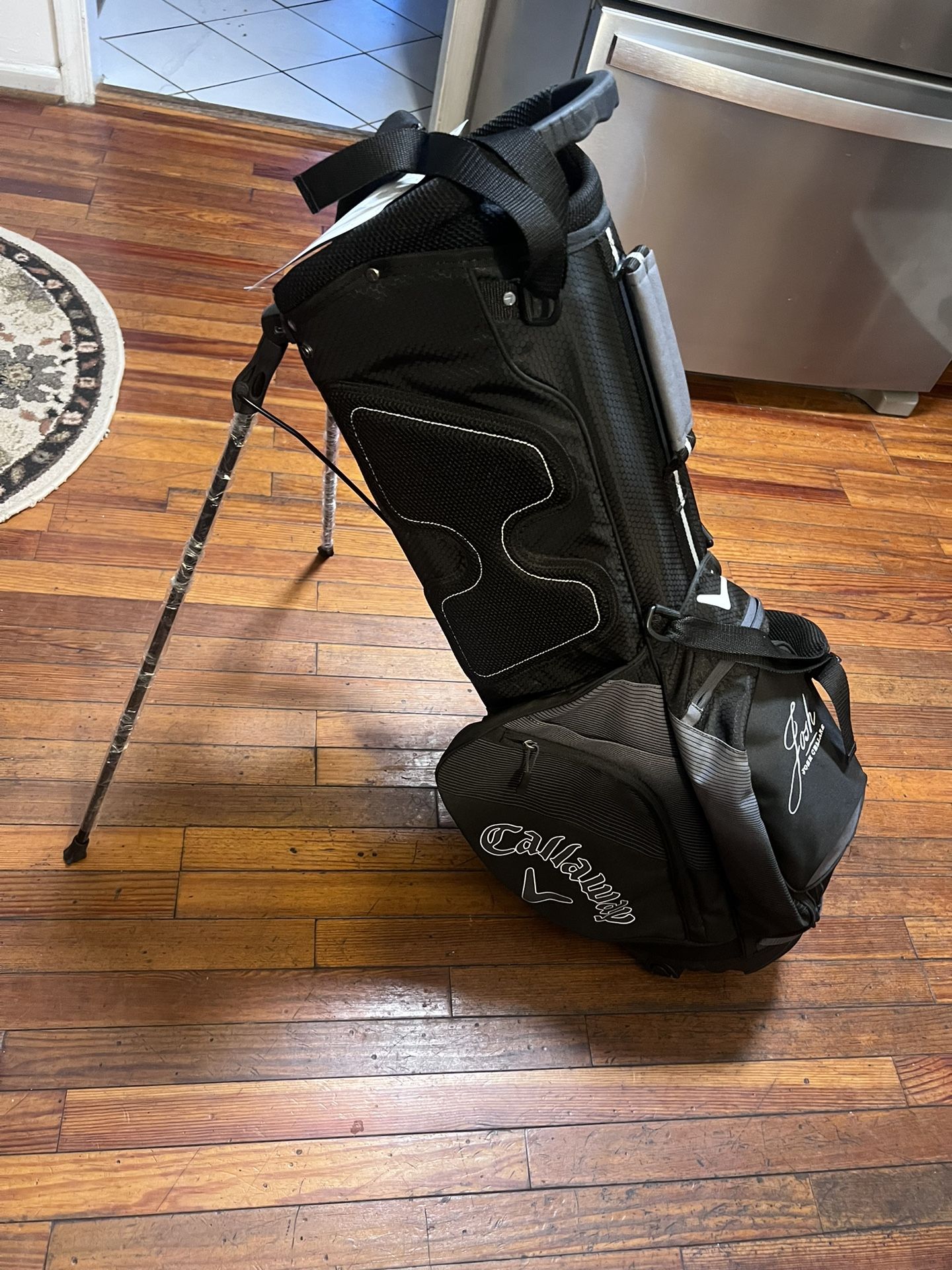 Josh Cellars Limited Edition Calloway Light Golf Bag Brand New
