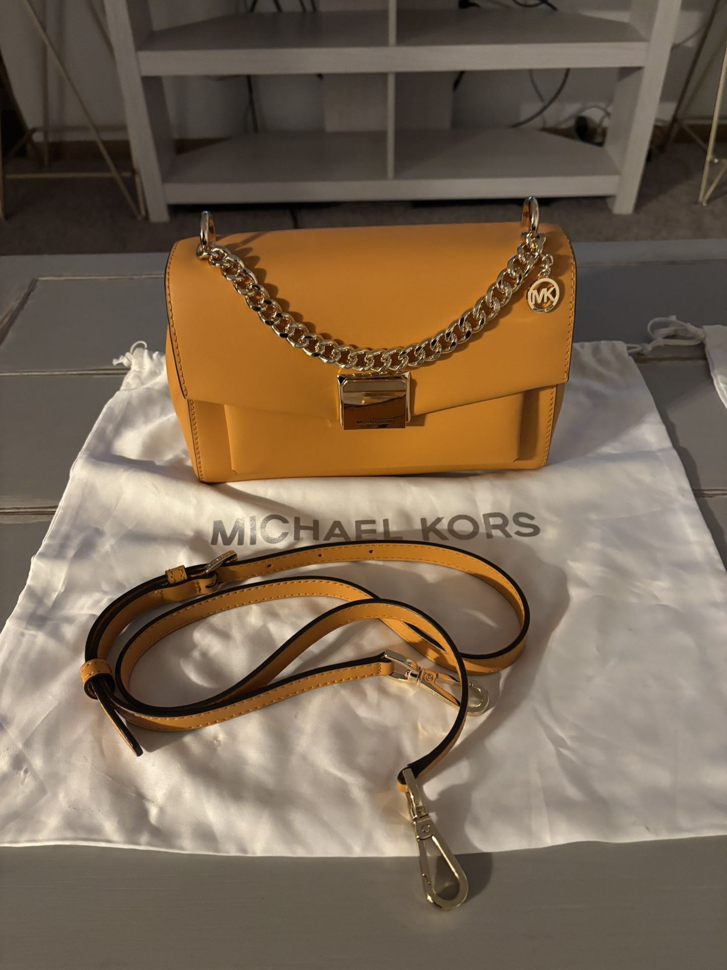 Mkors Crossbody Purse