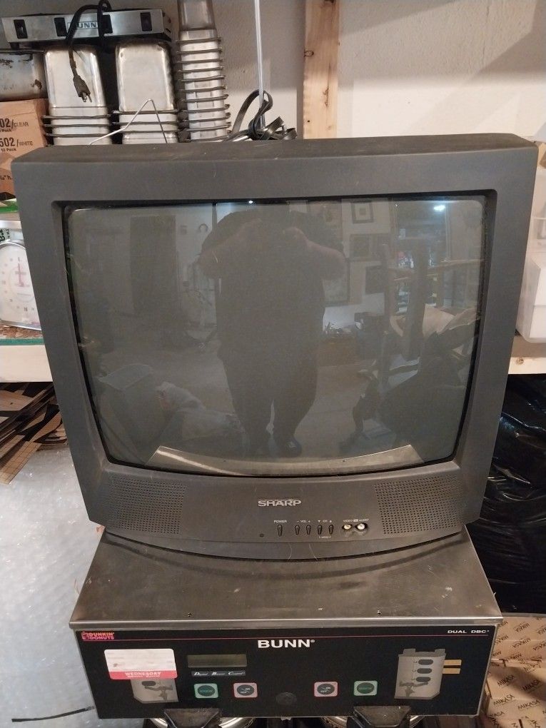 Sharp CRT Color TV 19R-M100
