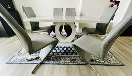 6 Seater Dining Table set with luxury faux leather dining chairs