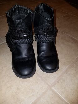 Black girl boots size 5