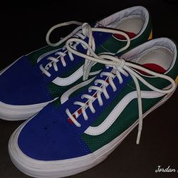Old skool "yacht club" vans