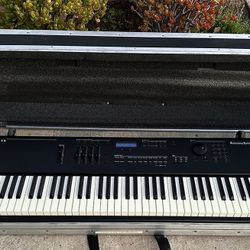 Kurzweil PC88 MX With Case Like New!