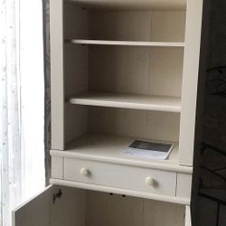 Bookshelves  With Doors And Drawer