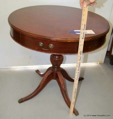 1940's Shabby Chic Round Mersman 7200 Coffee Accent End Table