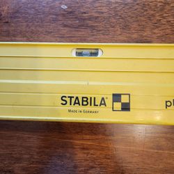 STABILA 35712 7'-12' PLATE LEVEL TYPE106T (Used But Taken Care Of) (Great Condition And Works Perfect!