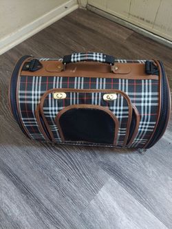 Cat carrier