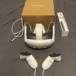 Quest 3 128GB VR Headset - White - Barely Used 