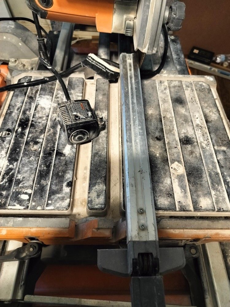 Tile Saw