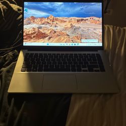 Asus Vivobook 15, White And Silver 15.6