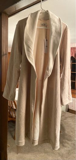 Brand new, never worn UGG robe