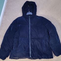 Beautiful Sean John Velvet Puffer Jacket For Men, Size Medium. (MUST SELL TODAY)