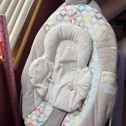 Baby bouncer 