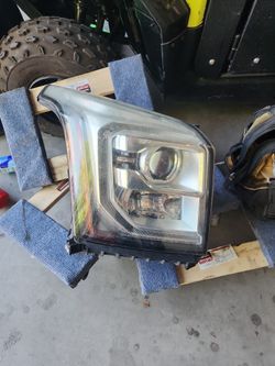 2015 TO 2020 Gmc Yukon Head Light