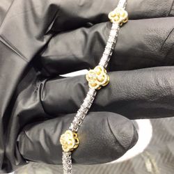 10k Gold Two Tone Diamond Tennis Bracelet 3D Style Design Size 7 Available In Stock .💎💎💎💎