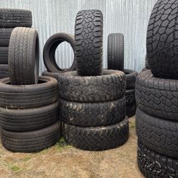 Trail Hog A/T 285/70/17