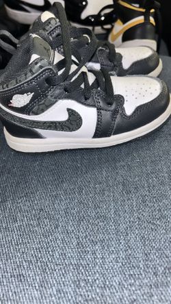 Jordan Lows Elephant, Print