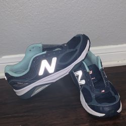 New Balance - Running Shoes