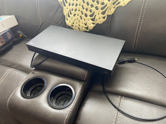 HD 4K Player w/ HDMI cable included