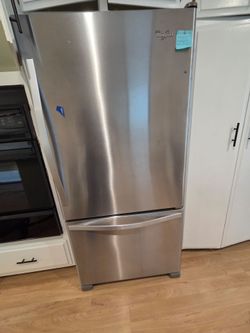 Whirlpool fridge