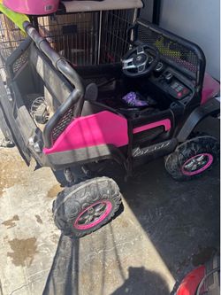 Pink mercedes